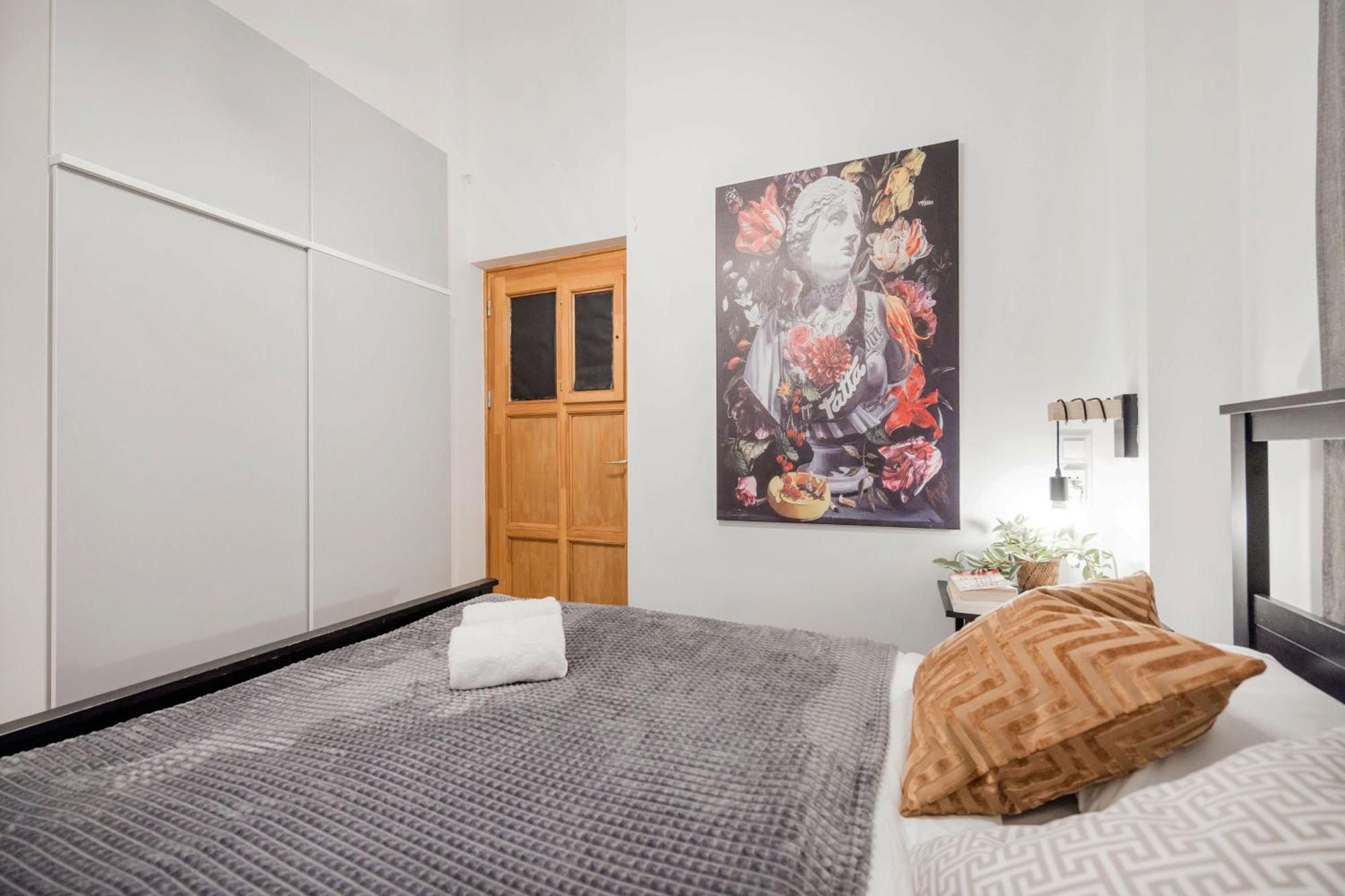 Wellness Wonderland: Garden, Sauna, Jacuzzi In Cbd Budapest Eksteriør billede