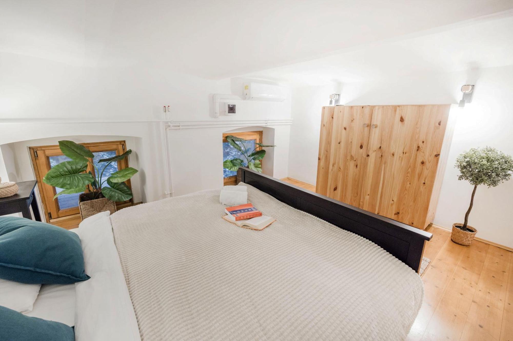 Wellness Wonderland: Garden, Sauna, Jacuzzi In Cbd Budapest Eksteriør billede